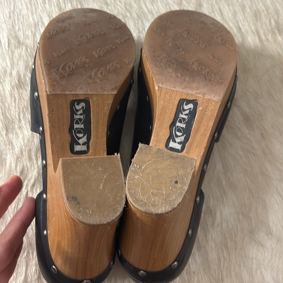 Korks  Black Leather Mules - Picture 4 of 5